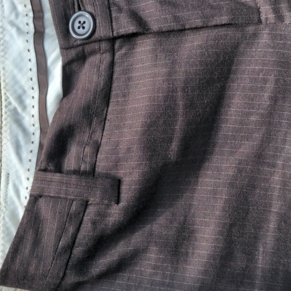 Banana Republic Brown Pinstriped Wide-leg Cuffed Linen Pants, 4 - Picture 3 of 6